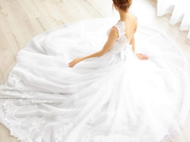 ドレス映えの骨格作り【清須/名古屋/猫背/美容整体】