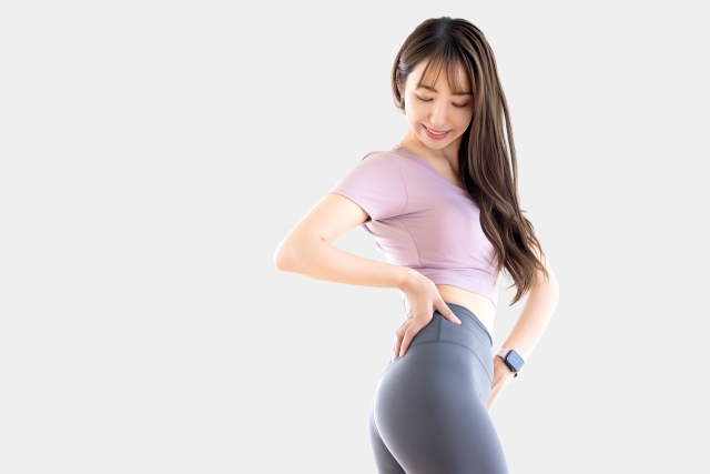 猫背卒業へ！韓国アイドル級の美姿勢【清須/名古屋/反り腰/猫背/美容整体】